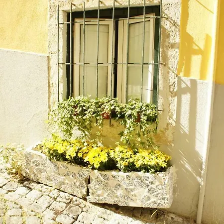 Apartment Cozy In Bairro Alto Lisbon