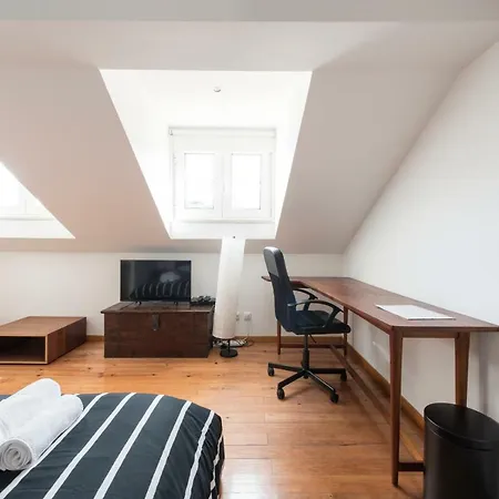 Cozy In Bairro Alto * Лиссабон